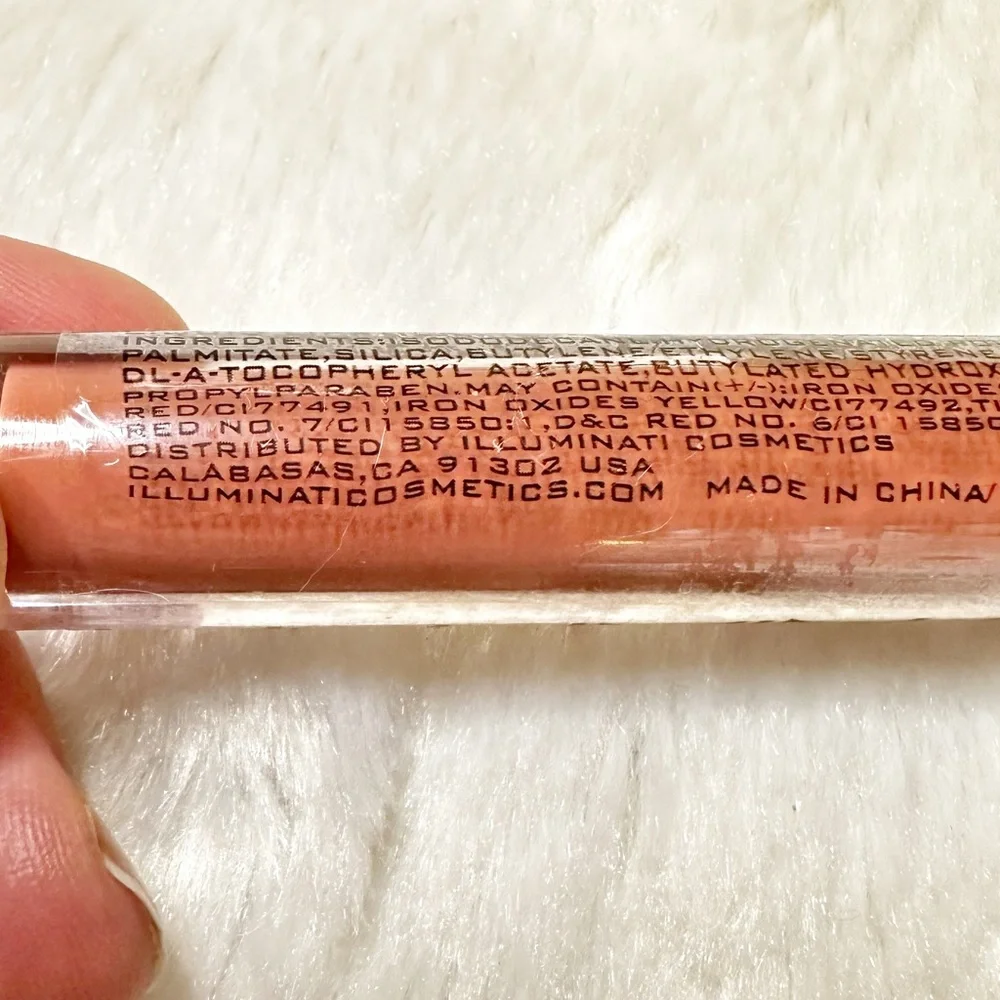 NEW Illuminati Cosmetics Liquid Lipstick in Reveal Full Size 2.8g